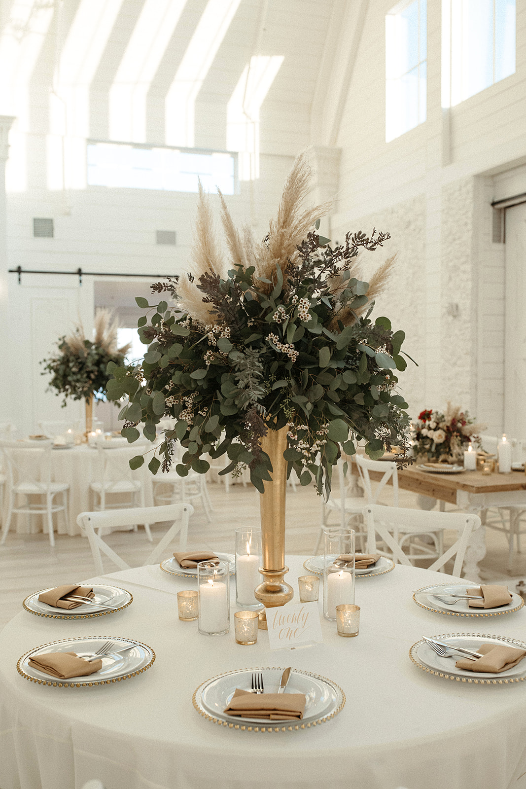 Caroline & Matt’s December Wedding at The Nest | thenestatruthfarms.com